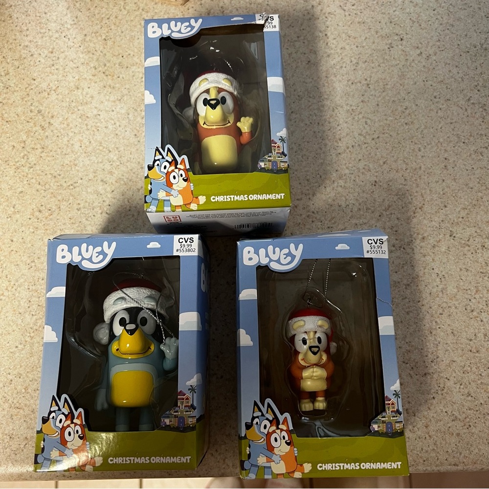 Bluey’s family ornament set! Brand New in boxes!